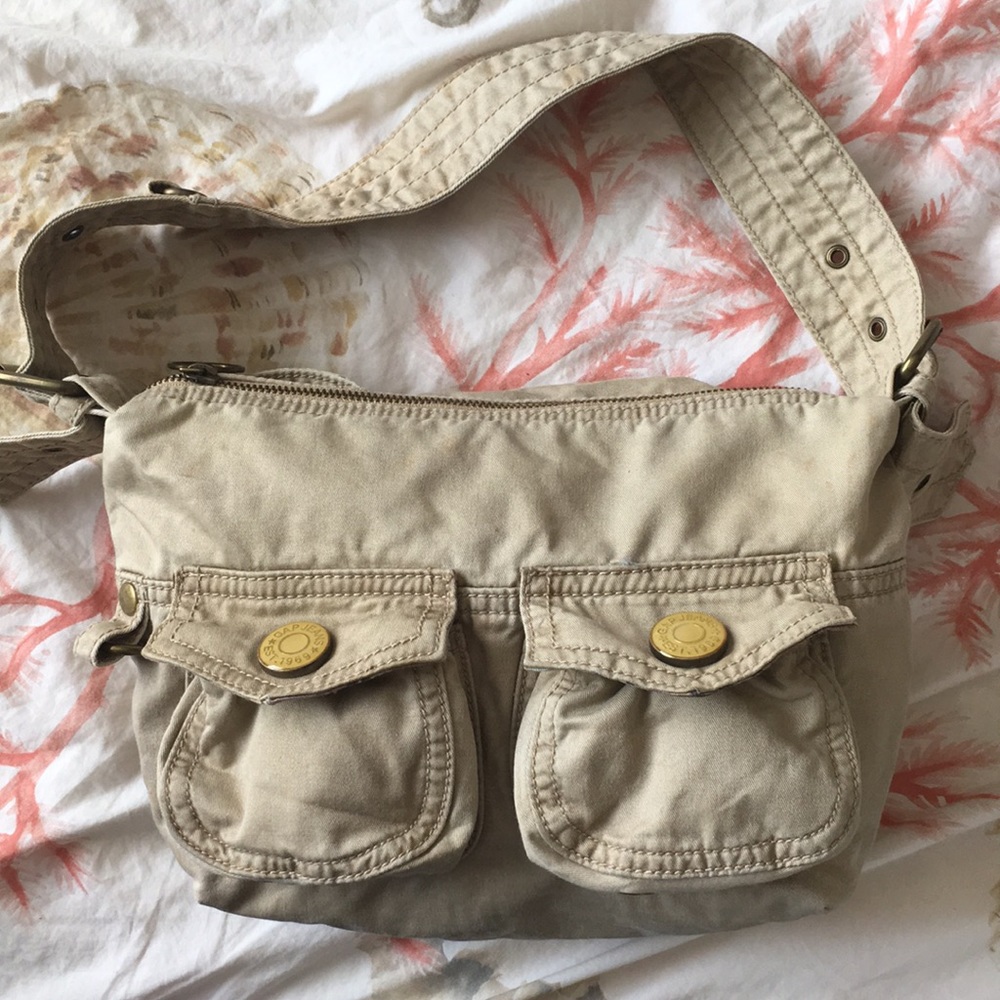 Gap Bag